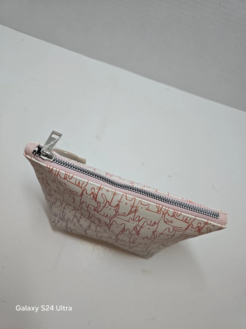 Cute Cat Makeup Bag | Minimalist Line Art Kitten Cosmetic Pouch | Zipper Canvas